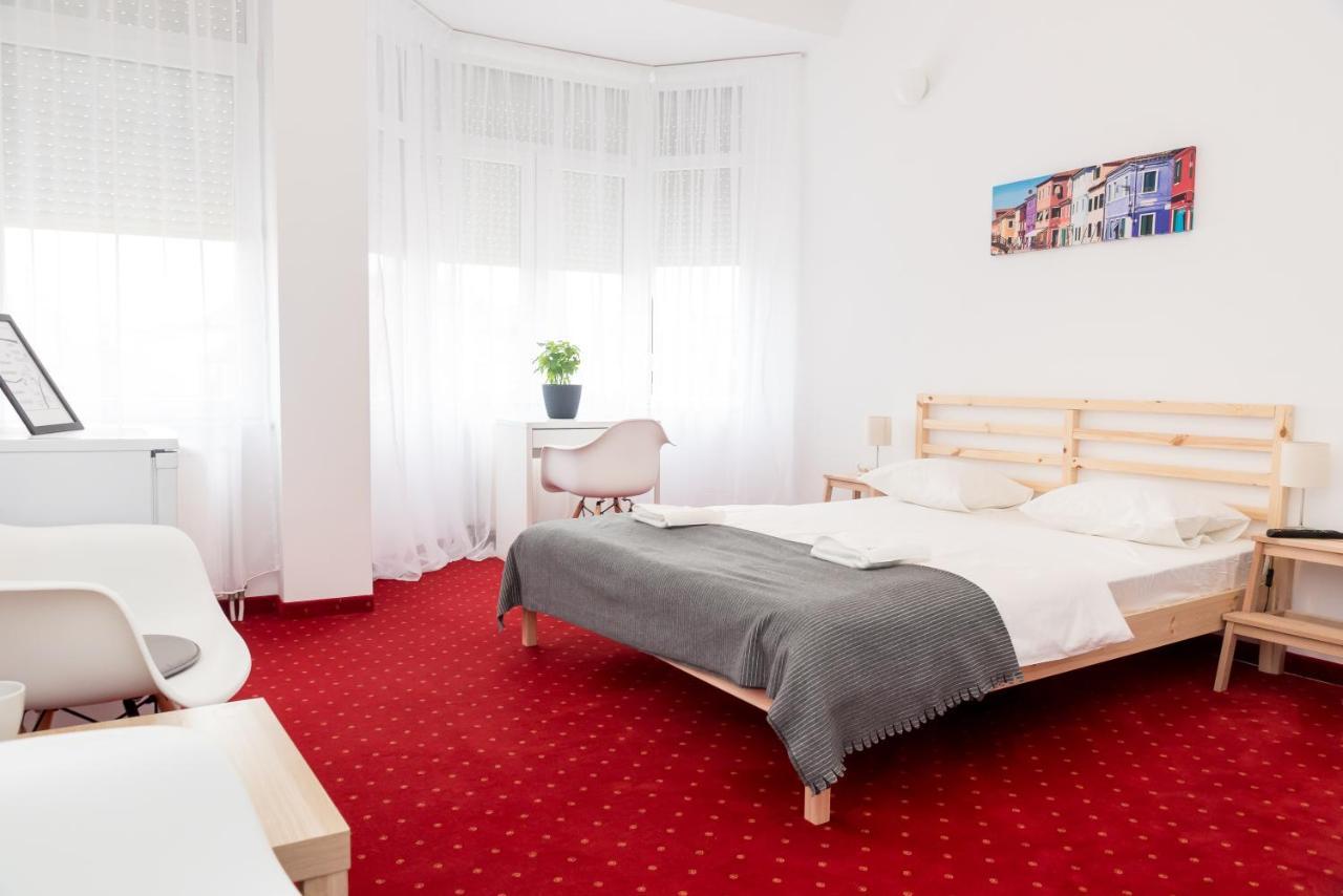 Bao Apartament & Rooms Oradea Extérieur photo